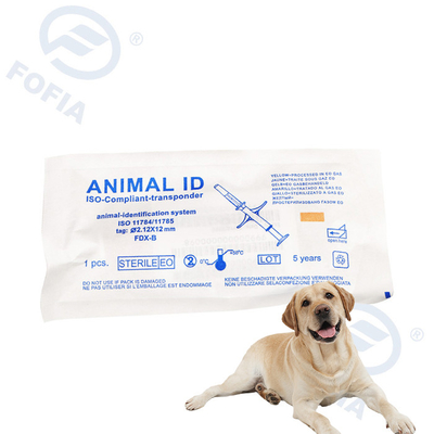 Máy cấy microchip với số 15 chữ số để xác định con vật nuôi