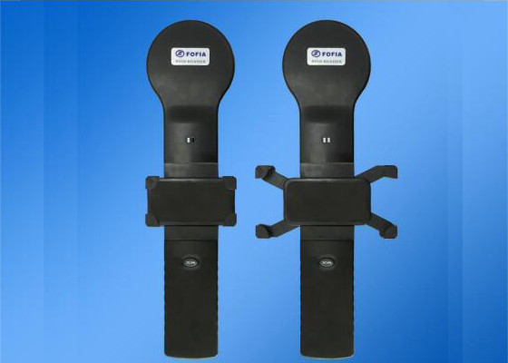 Máy đọc thẻ tai cầm tay tầm xa với pin lithium nguồn cung cấp năng lượng ISO11784 -Rfid Reader cầm tay